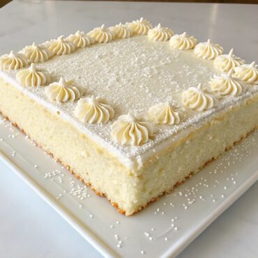Best White Texas Sheet Cake Recipe