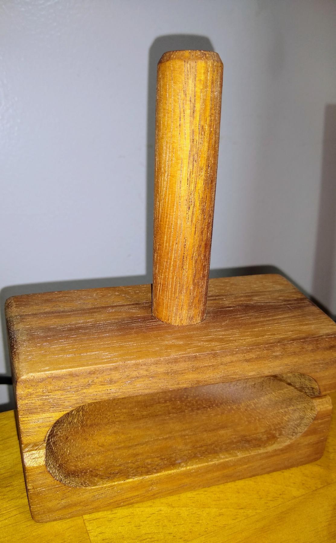 Ironwood Gourmet 28330 Local 338 Bagel Miter, Acacia Wood, 7 x 5.5 x 2.5 inches customer photo 1