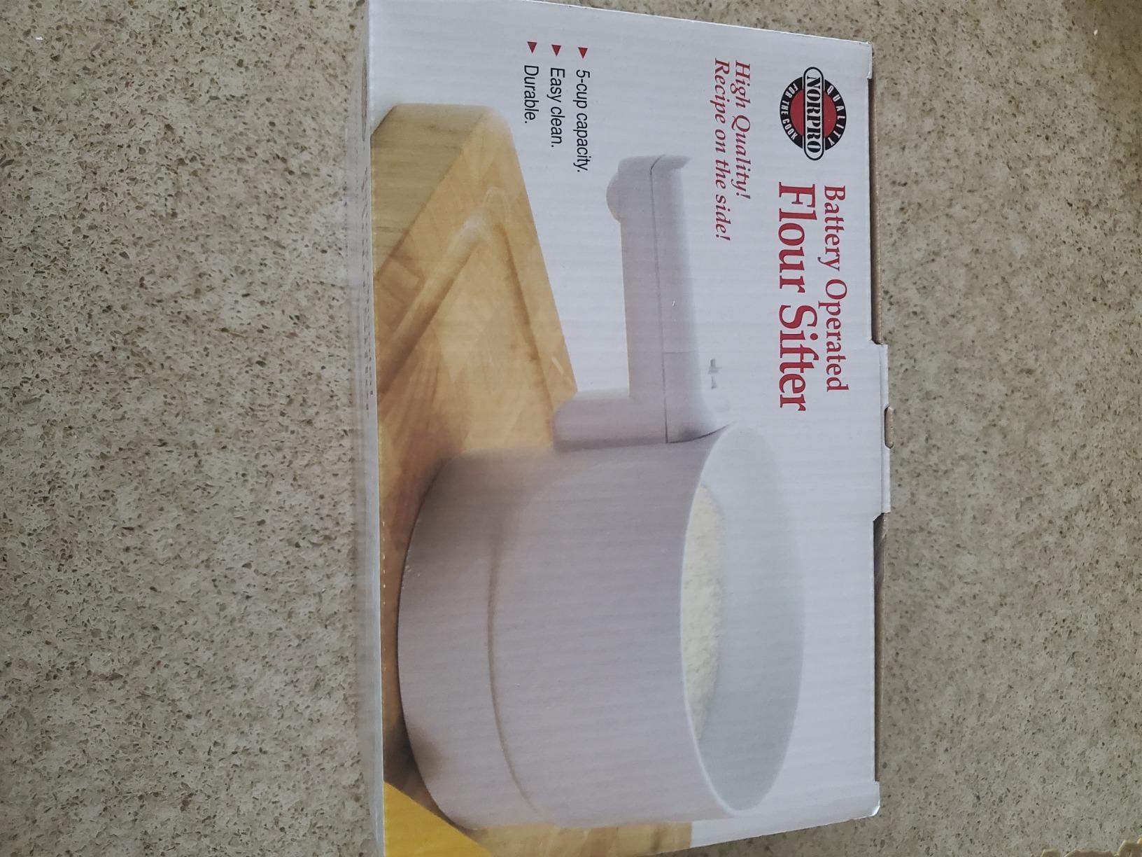 Norpro Battery-Operated Electric Flour Sifter - 5-Cup customer photo 1