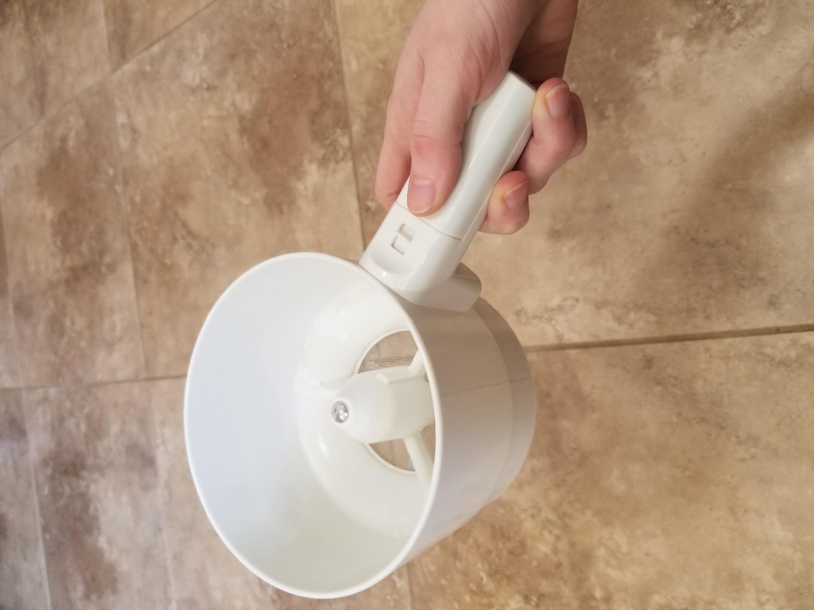 Norpro Battery-Operated Electric Flour Sifter - 5-Cup customer photo 2