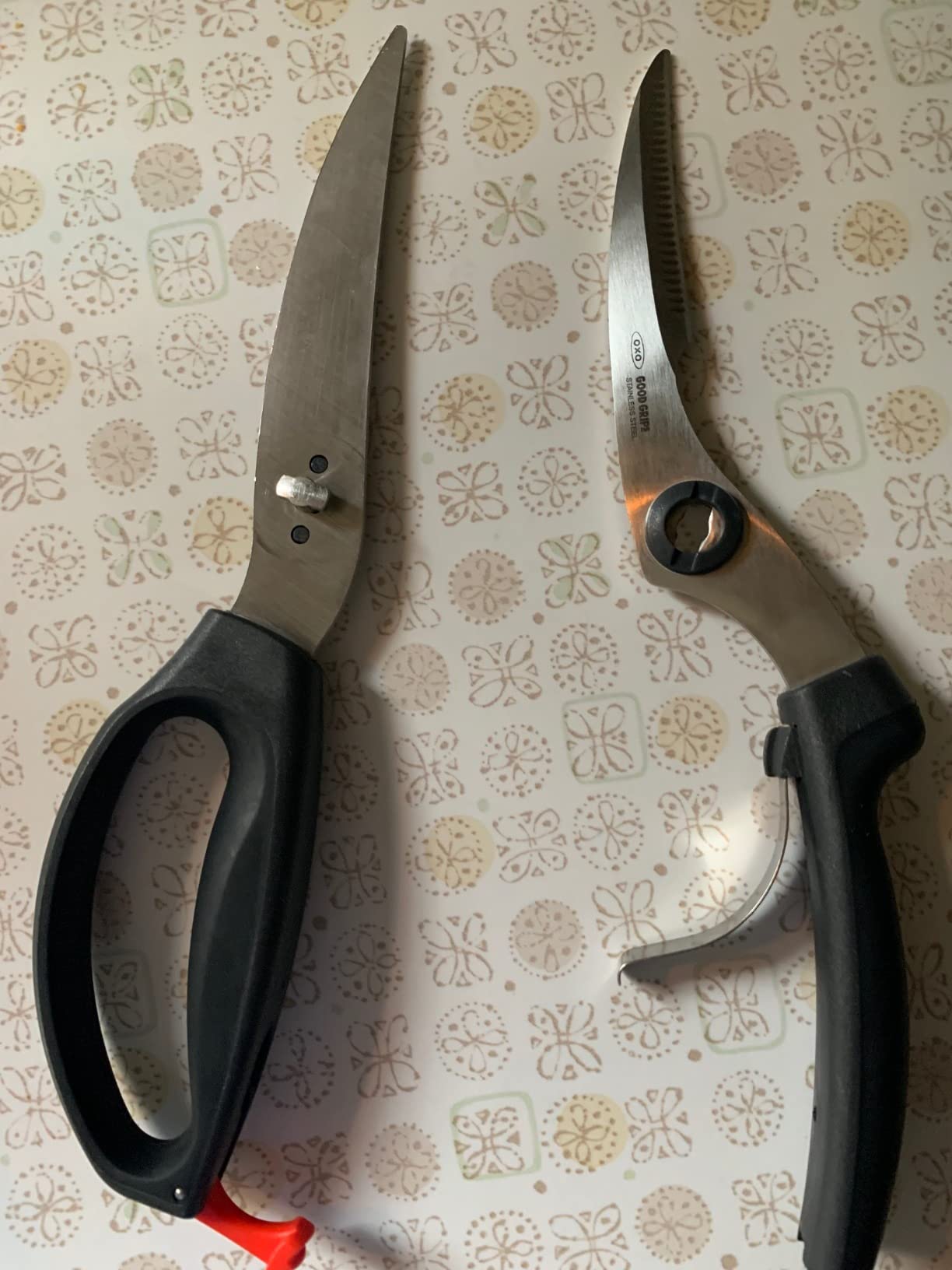 OXO Good Grips Spring-Loaded Poultry Shears, Heavy Duty, Black | Kitchen Shears for Cutting Chicken & Meat, Spring-Loaded Handle with Lock, Home Cook Essential, All Purpose Kitchen Scissors customer photo 1