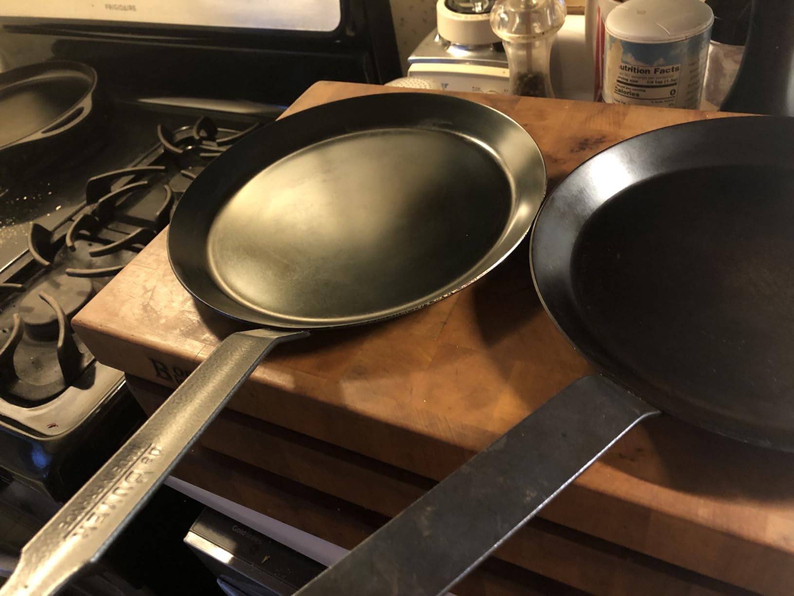de Buyer Blue Carbon Steel Crepe & Tortilla Pan - 9.5