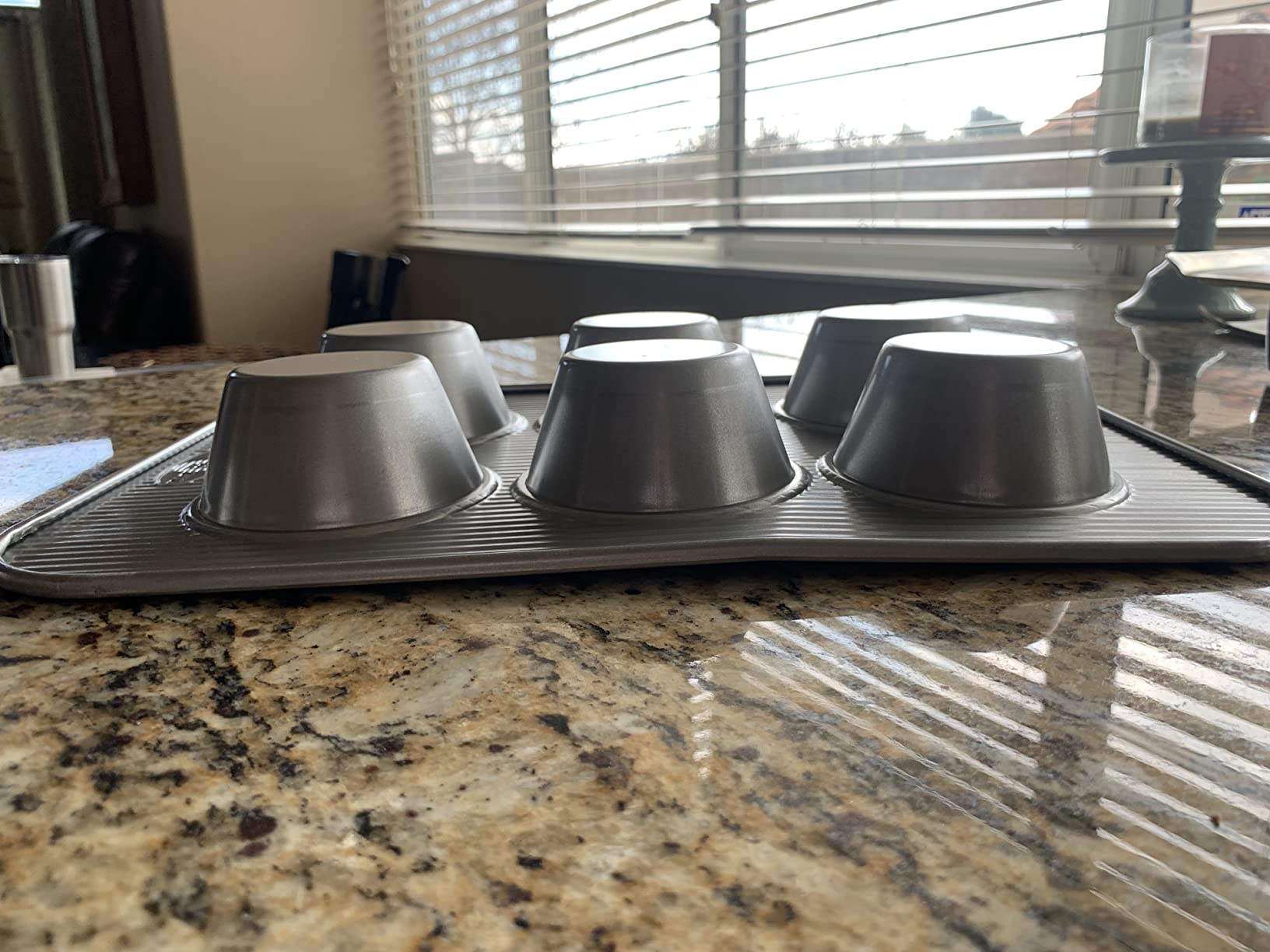 USA Pan Jumbo Texas Muffin Pan, 6 Well, Nonstick & Quick Release Coating, Aluminized Steel customer photo 1