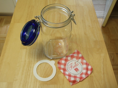 Fido Glass Jar, Blue Lid - Serving & Entertaining Container - 33.75 oz Airtight Clamp Canister for Appetizers, Desserts, Snacks & Gifting - Italian Glass, Dishwasher Safe customer photo 1