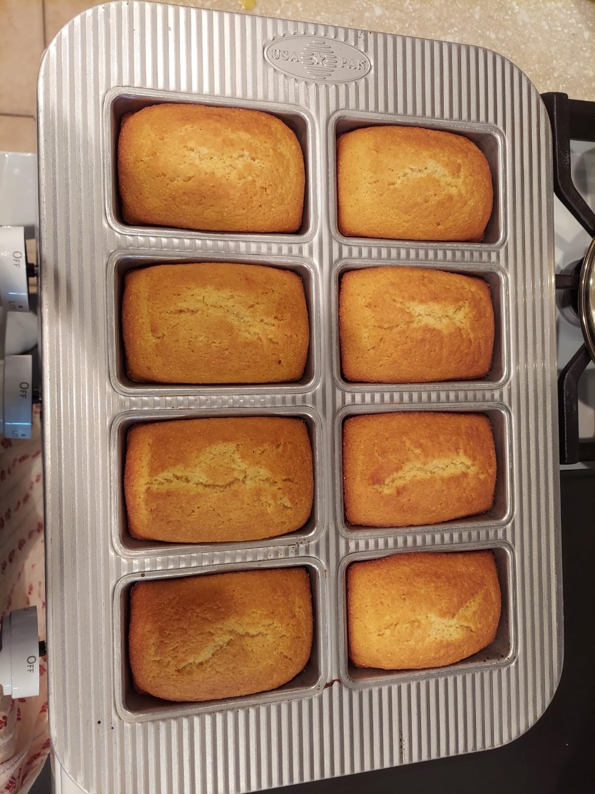USA Pan Bakeware Nonstick Mini Loaf Pan, 8-Well customer photo 1