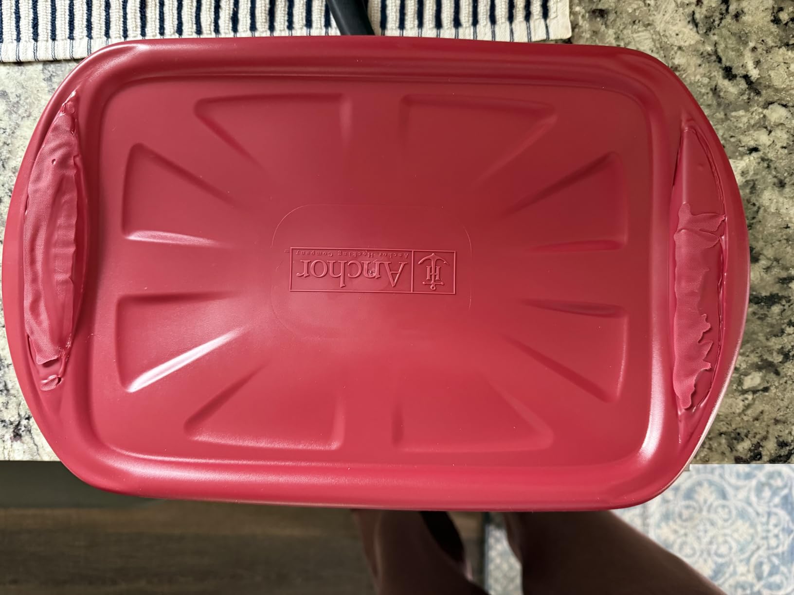 Anchor Hocking Glass Baking Dishes for Oven with Casserole Carrier, 4 Piece Set (3 Quart Glass Baking Dish, Red Lid, Red Thermal Carrier, and Hot/Cold Pack) customer photo 2