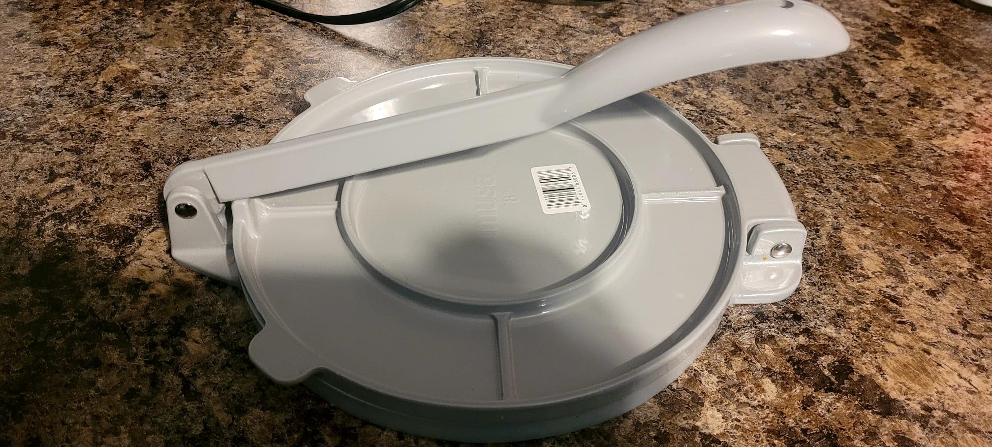 IMUSA USA Tortilla Press, 8 Inch, Silver | Bare Aluminum Finish, Easy Lever, Makes Flatbreads and Dumplings, Essential for Home Kitchens customer photo 1