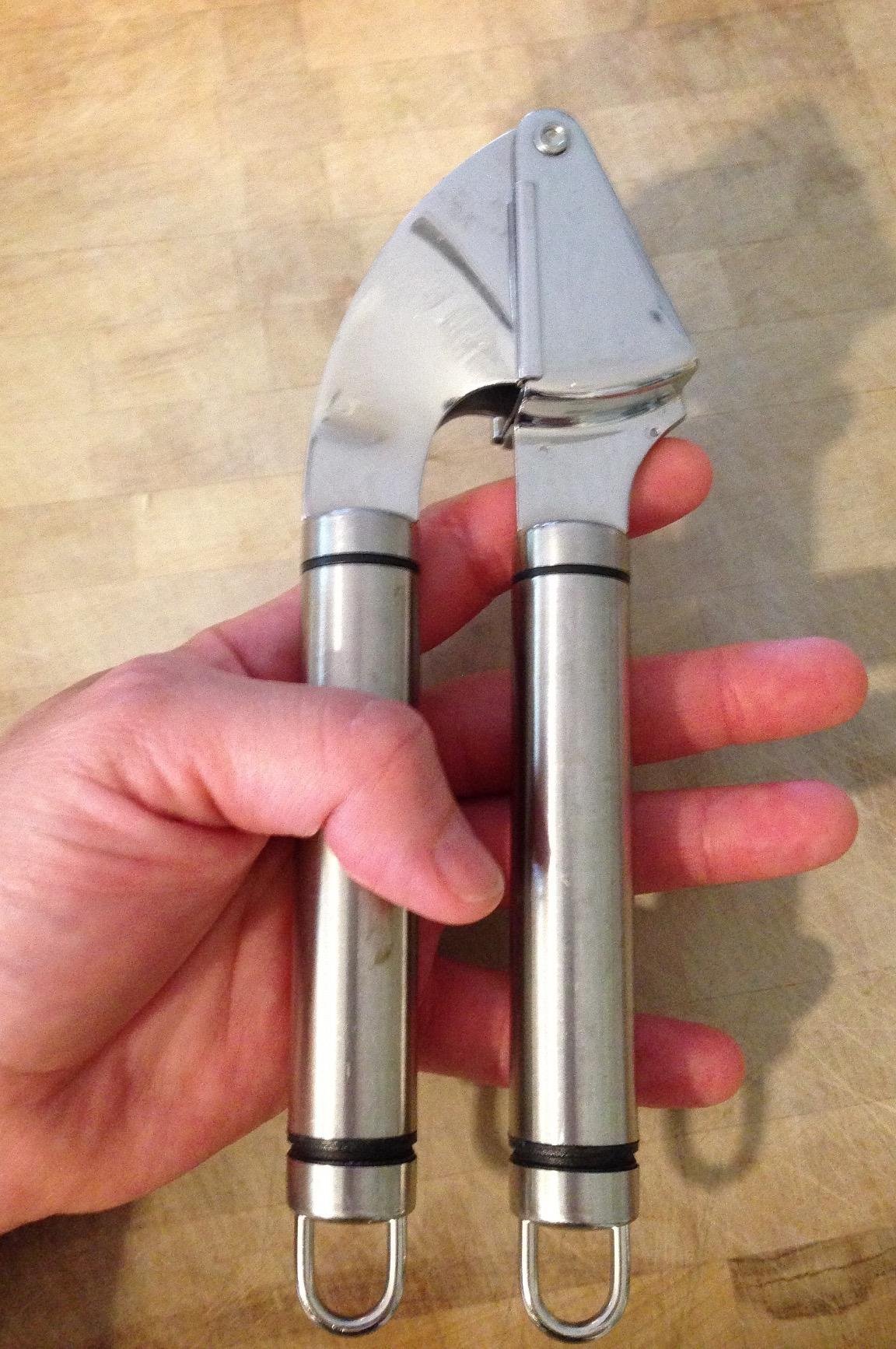 Alpha Grillers Garlic Press Stainless Steel, Mincer, Crusher & Peeler | Dishwasher Safe, Rust-Proof, BPA-Free & Easy to Clean customer photo 2