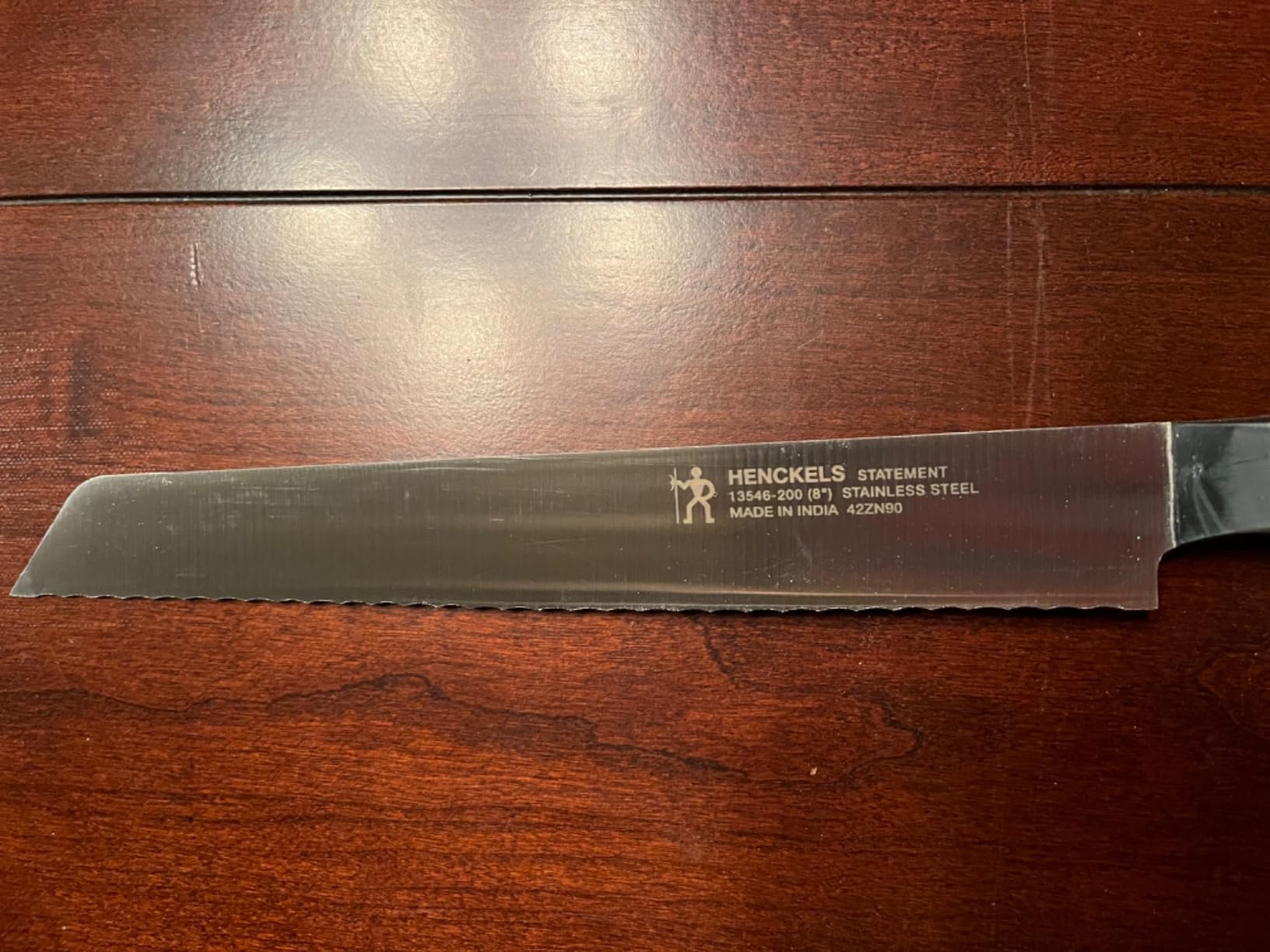 Zwilling J.A. Henckels Statement 8-Inch Bread Knife, Razor-Sharp, German Engineered customer photo 1