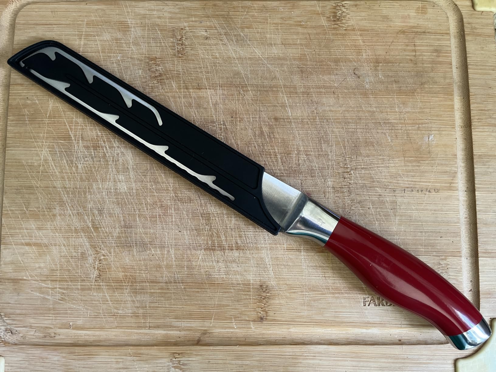 Orblue Serrated Bread Knife with Upgraded Stainless Steel Razor Sharp Wavy Edge - 8-Inch Blade customer photo 2