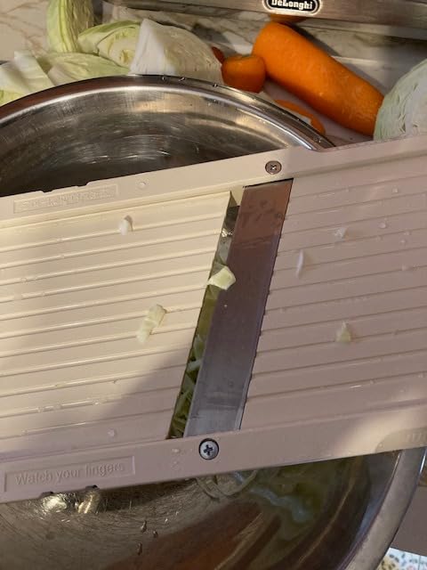 Benriner Mandoline Slicer with 4 Blades, Japanese Stainless Steel, BPA Free, 12.75 x 3.625-Inches, Beige customer photo 1