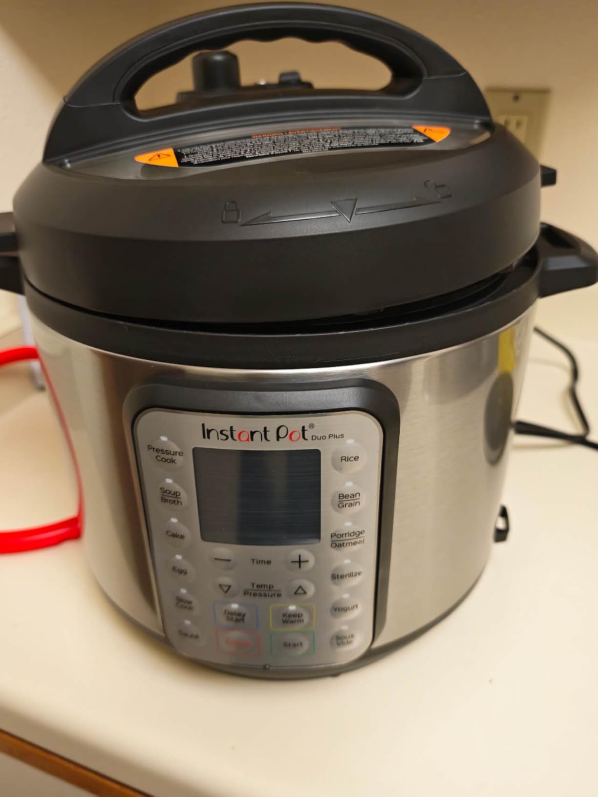 Instant Pot Duo Plus 9-in-1 Multicooker, Pressure Cooker, Slow Cook, Rice Maker, Steamer, Sauté, Yogurt, Warmer & Sterilizer, Includes App with Over 800 Recipes, Stainless Steel, 6 Quarts customer photo 1