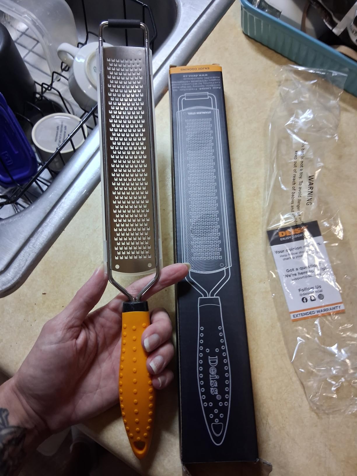Deiss PRO Citrus Lemon Zester & Cheese Grater - Parmesan Cheese, Lemon, Ginger, Garlic, Nutmeg, Chocolate, Vegetables, Fruits - Razor-Sharp Stainless Steel Blade + Protect Cover - Dishwasher Safe customer photo 2