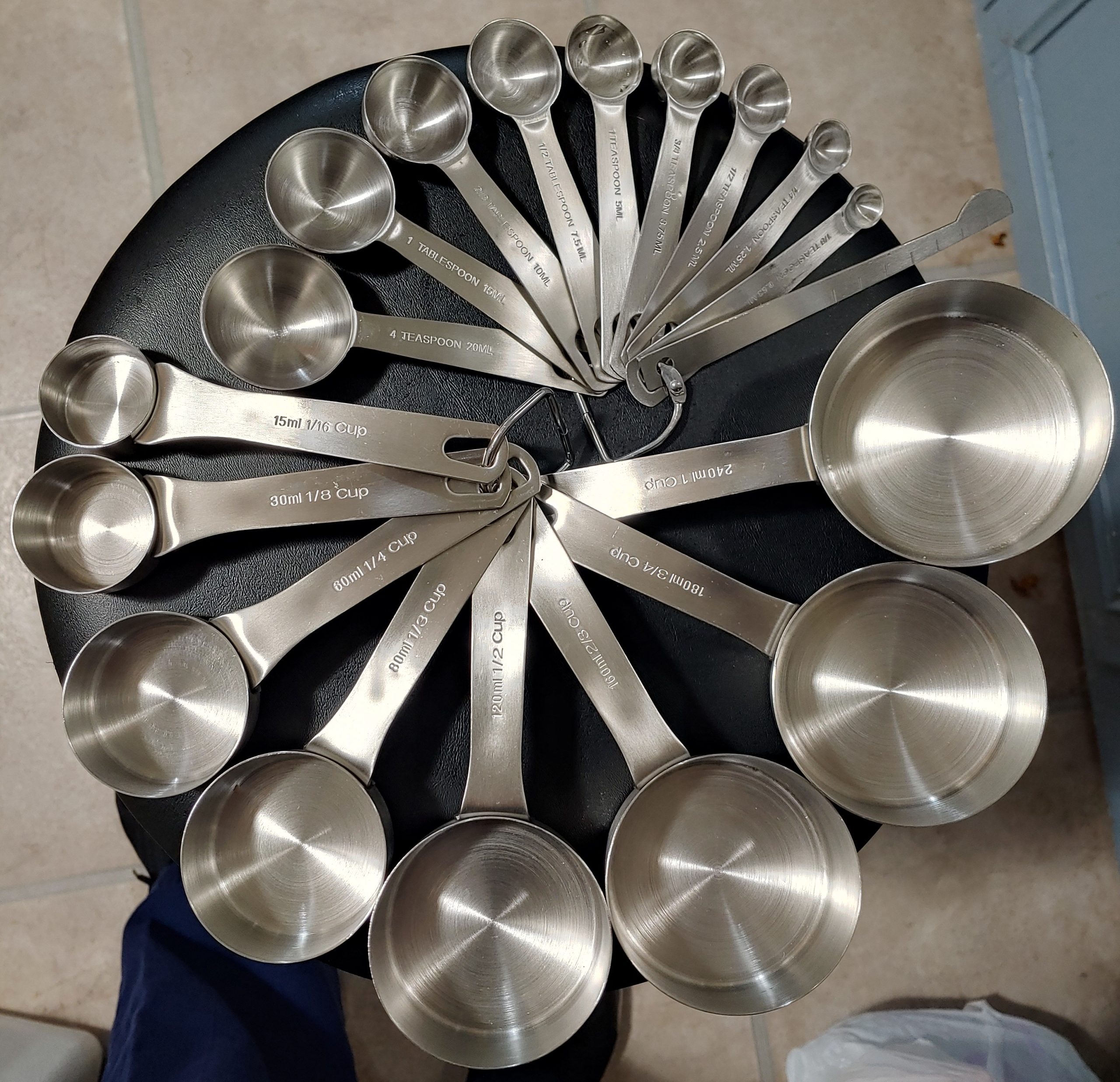 Measuring Cups and Spoons Set, 18/8 Stainless Steel Measuring Cups and Spoons for Kitchen & Baking, Heavy Duty Metric & US 8 Measuring cups, 9 Measuring Spoons Set customer photo 2