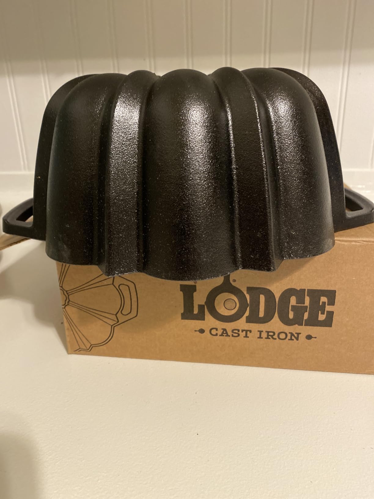 Lodge Cast Iron Fluted Cake Pan customer photo 1