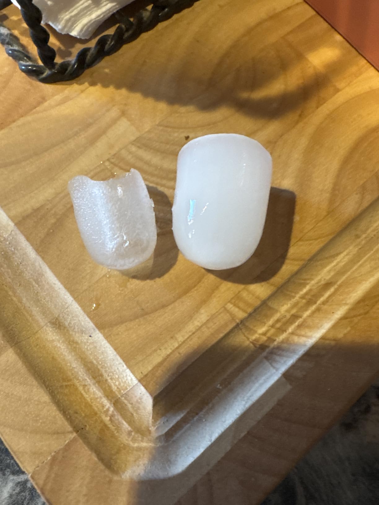Frigidaire Counter top Portable, 26 lb per Day Nugget Ice Maker Machine (Red Stainless Steel) customer photo 2