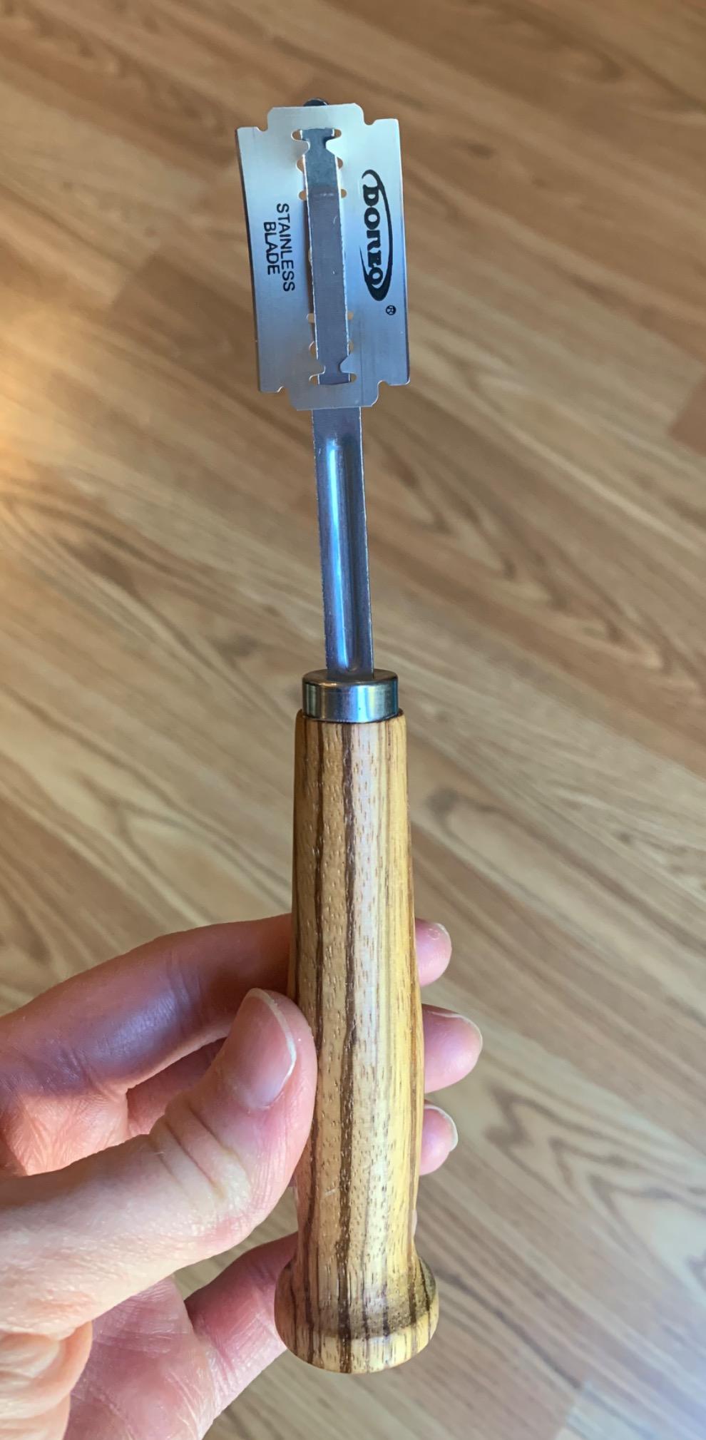 Bread Bosses Bread Bakers Lame Slashing Tool -Dough Making Slasher Tools Baking Sourdough Bread Starter Jar Scoring Knife Razor Cutter Slashing Tool Accessories for Cutting Supplies -Great As A Gift customer photo 1