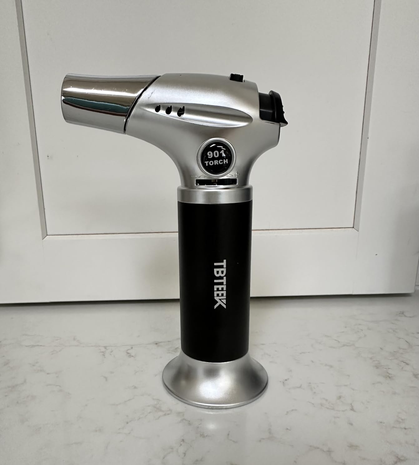 TBTEEK Butane Torch, Kitchen Torch Cooking Torch with Safety Lock & Adjustable Flame for Cooking, BBQ, Baking, Brulee, Creme, DIY Soldering(Butane Not Included) customer photo 2