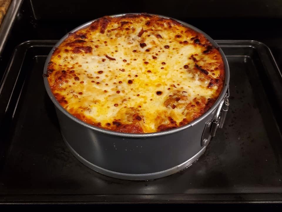 Instant Pot Official 7.5-Inch Nonstick Leakproof Springform Pan with Removable Bottom for Cheesecake, Cakes, Lasagna, Casseroles, and More - Heavy-Duty, Professional Grade, Oven Safe to 450F customer photo 1