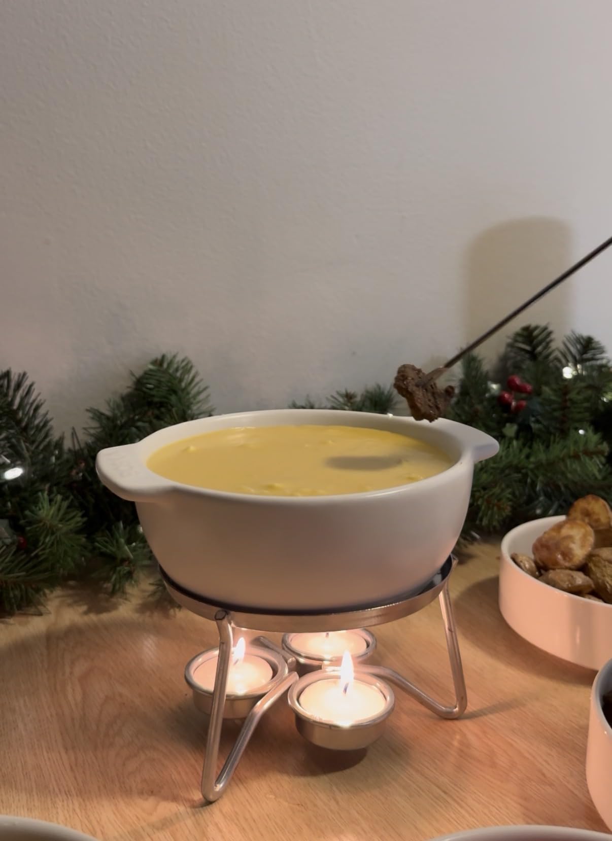 Boska Cheese Fondue Party Set - Fondue Pot Set Microwave Safe Ceramic Hot Pot Chocolate Fountain Snack - Wedding Registry Items Small Kitchen Appliances for up to 4 Persons customer photo 1