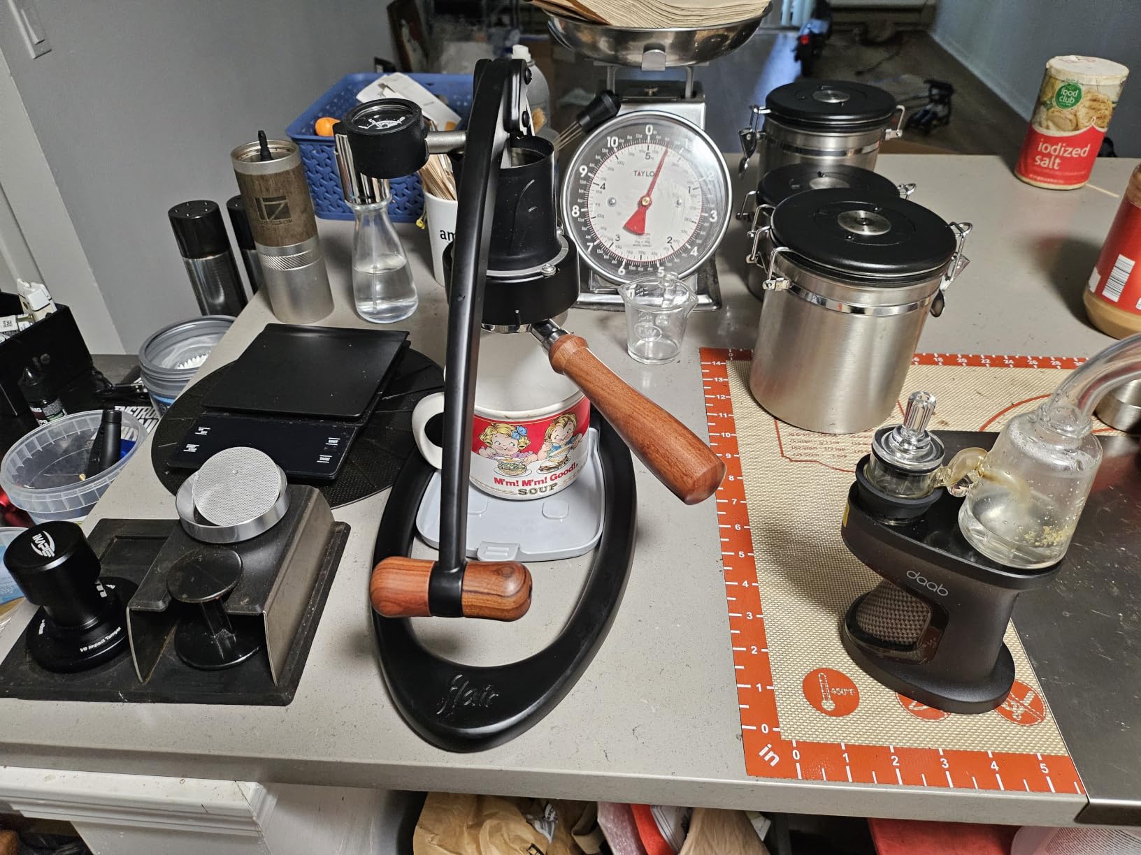 Flair UPDATED 49 PRO (Black) - All manual 49mm lever espresso maker with handled portafilter, pressure gauge and no plastics in brew path customer photo 1