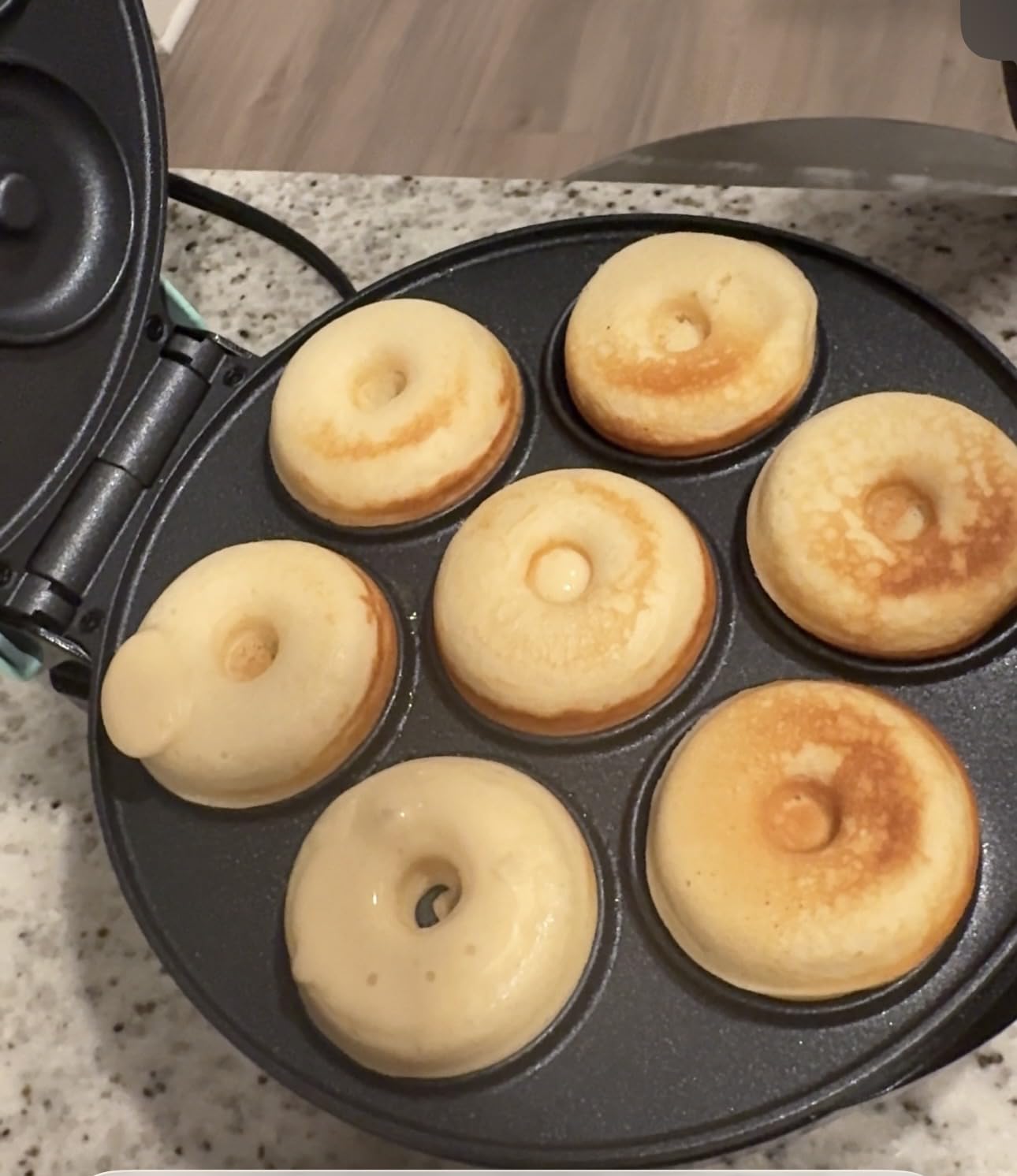 Dash Express Mini Donut Maker, 7 Donuts, Aqua | Electric Doughnut Machine for Kids & Families, Nonstick, No Deep Frying, Homemade Breakfast, Snacks, Party Treats & Gifts customer photo 2