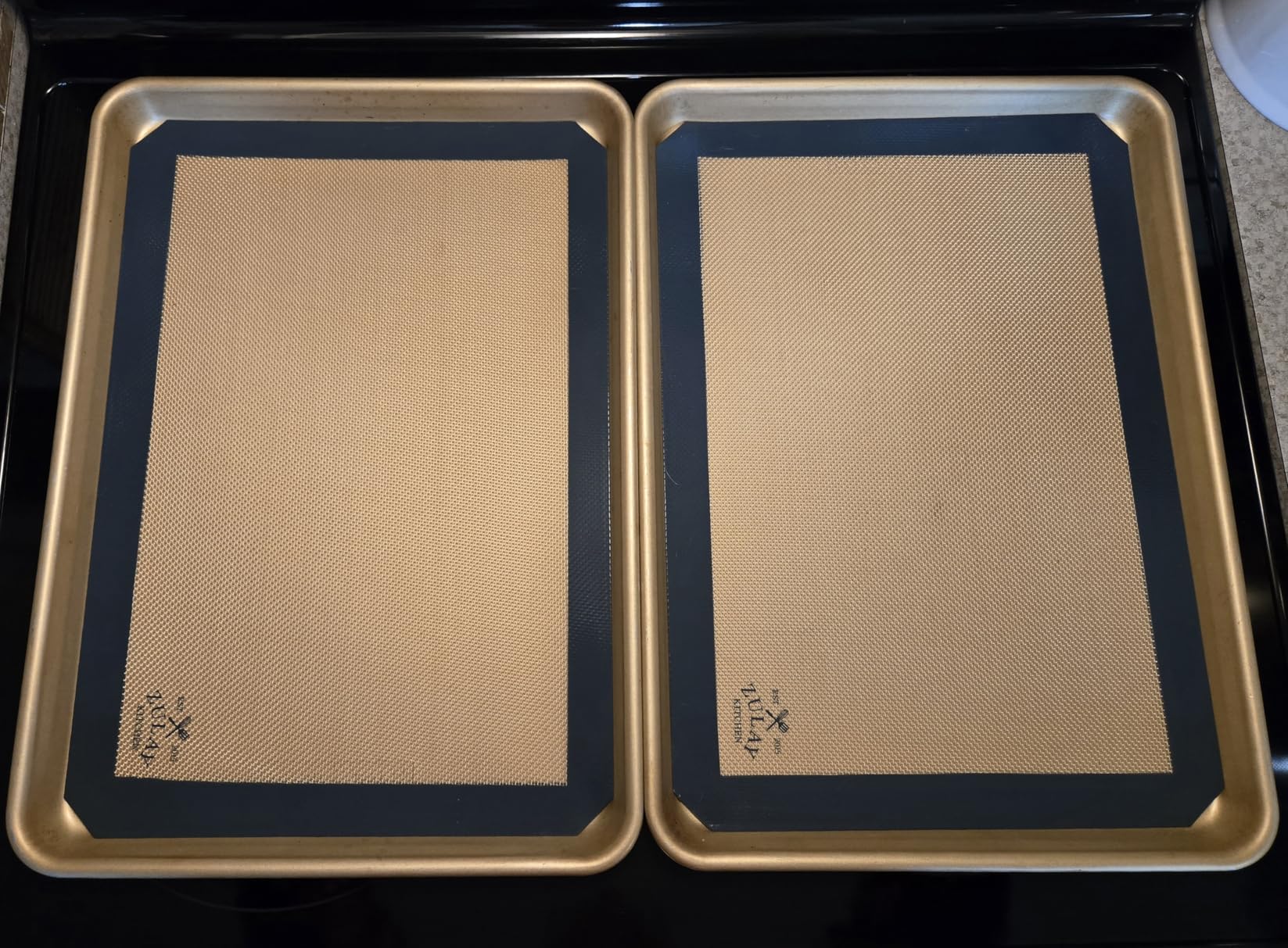 Zulay (Set of 4) Silicone Baking Mat - Macaron Silicone Baking Mats With Pre-printed Template Design - Non Stick & Reusable Silicone Baking Sheet - 2 Half Size + 2 Quarter Size (Gray) customer photo 1