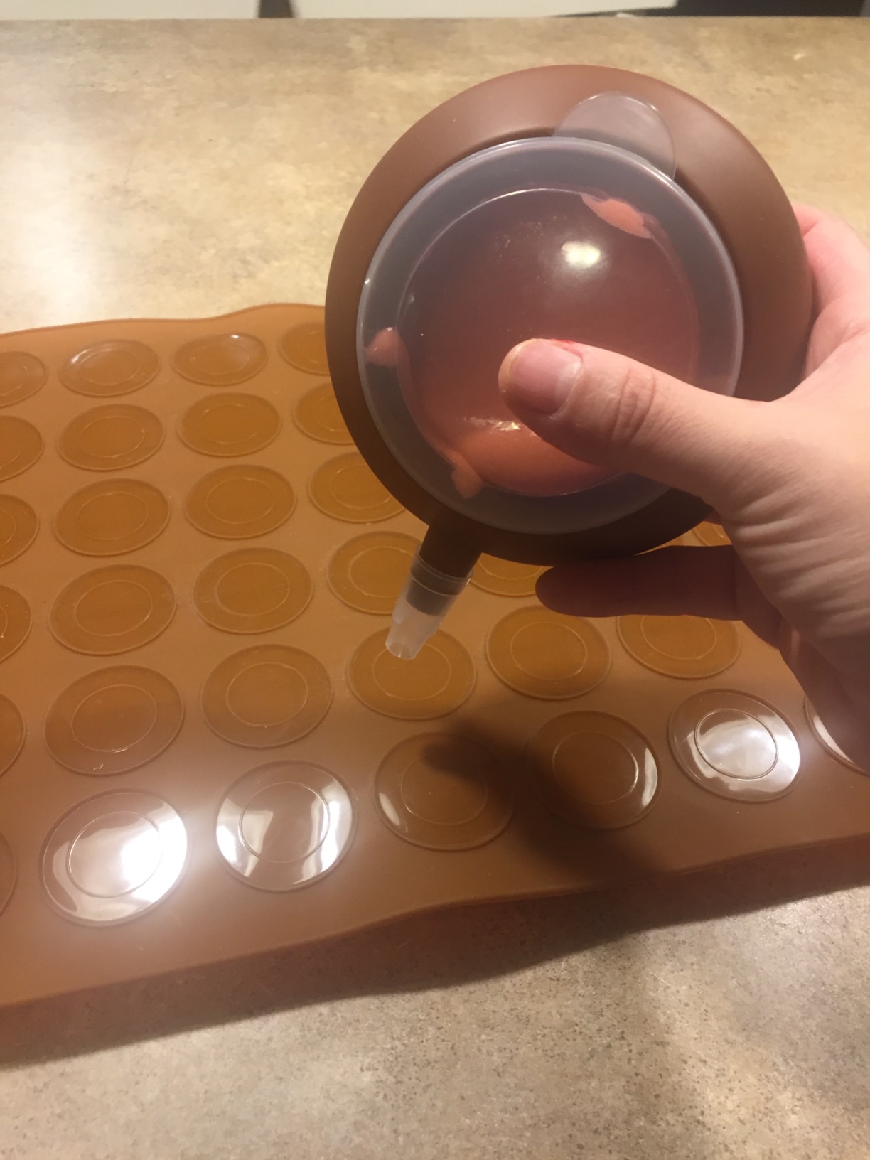 48 Hole Macarons Silicone Mat Baking Mold Silicone Macaron Kit Pastry Baking Mat and Decorating Piping Pot with 4pcs Nozzles customer photo 1