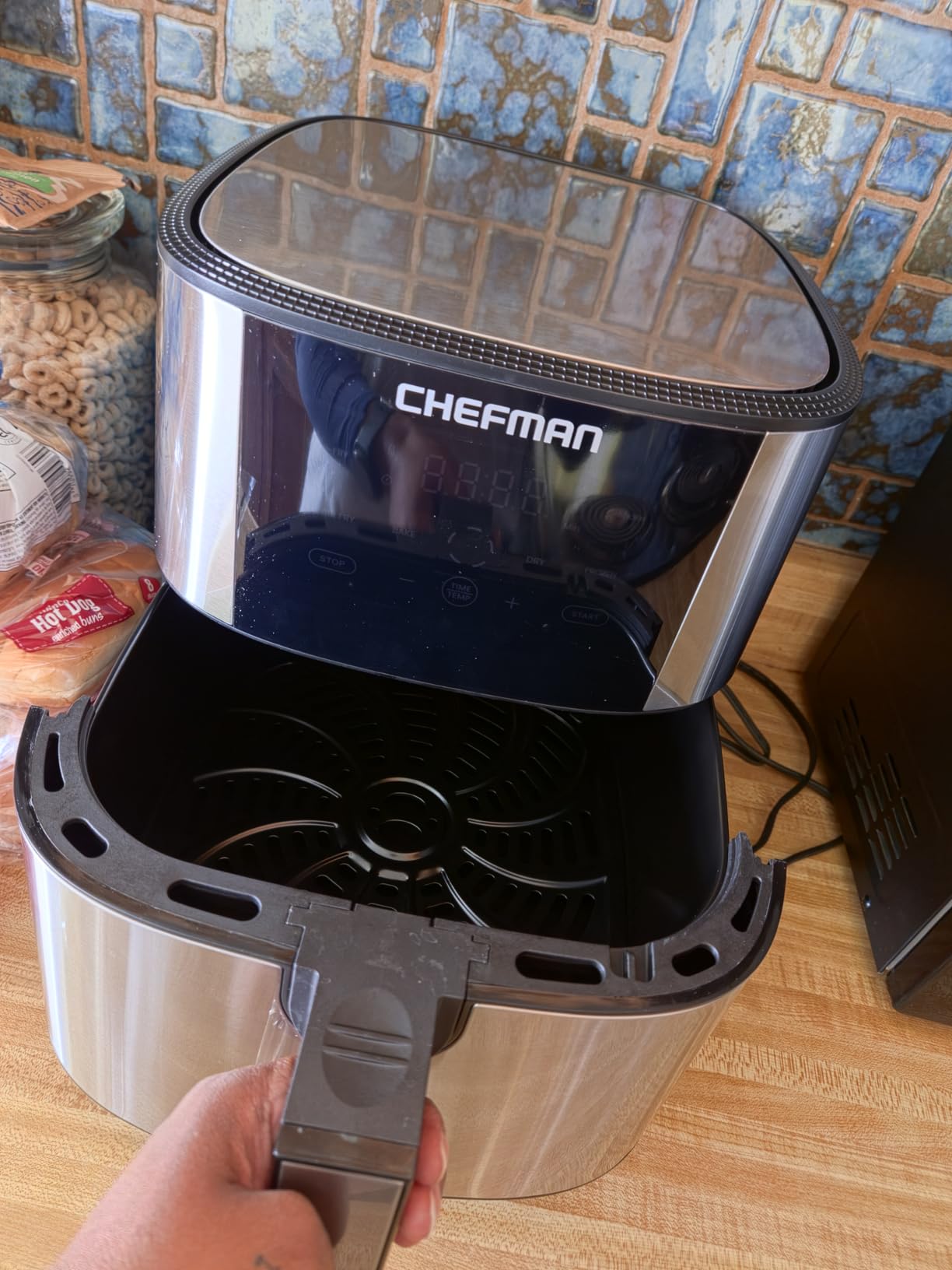 Chefman Air Fryer 8 Qt | TurboFry 4-in-1 with 450°F Hi-Fry Option for Crispier Results | Bake, Dehydrate, Frozen | XL Nonstick Dishwasher-Safe Basket | Stainless Steel customer photo 1
