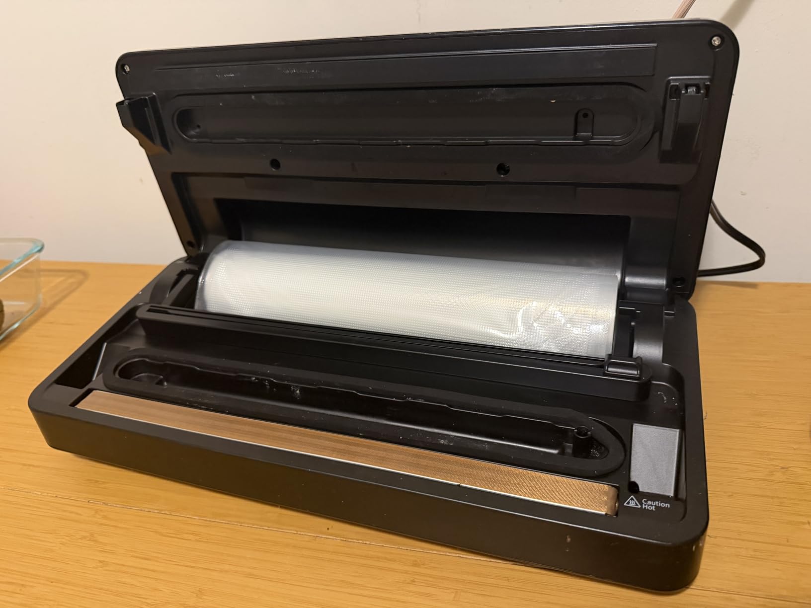 Anova Culinary Precision Vacuum Sealer Pro, Includes Large Bag Roll (19ft), Wet & Dry Dual Food Vacuum Sealer Machine for Sous Vide and Long-Term Storage, 2-Year Warranty customer photo 1
