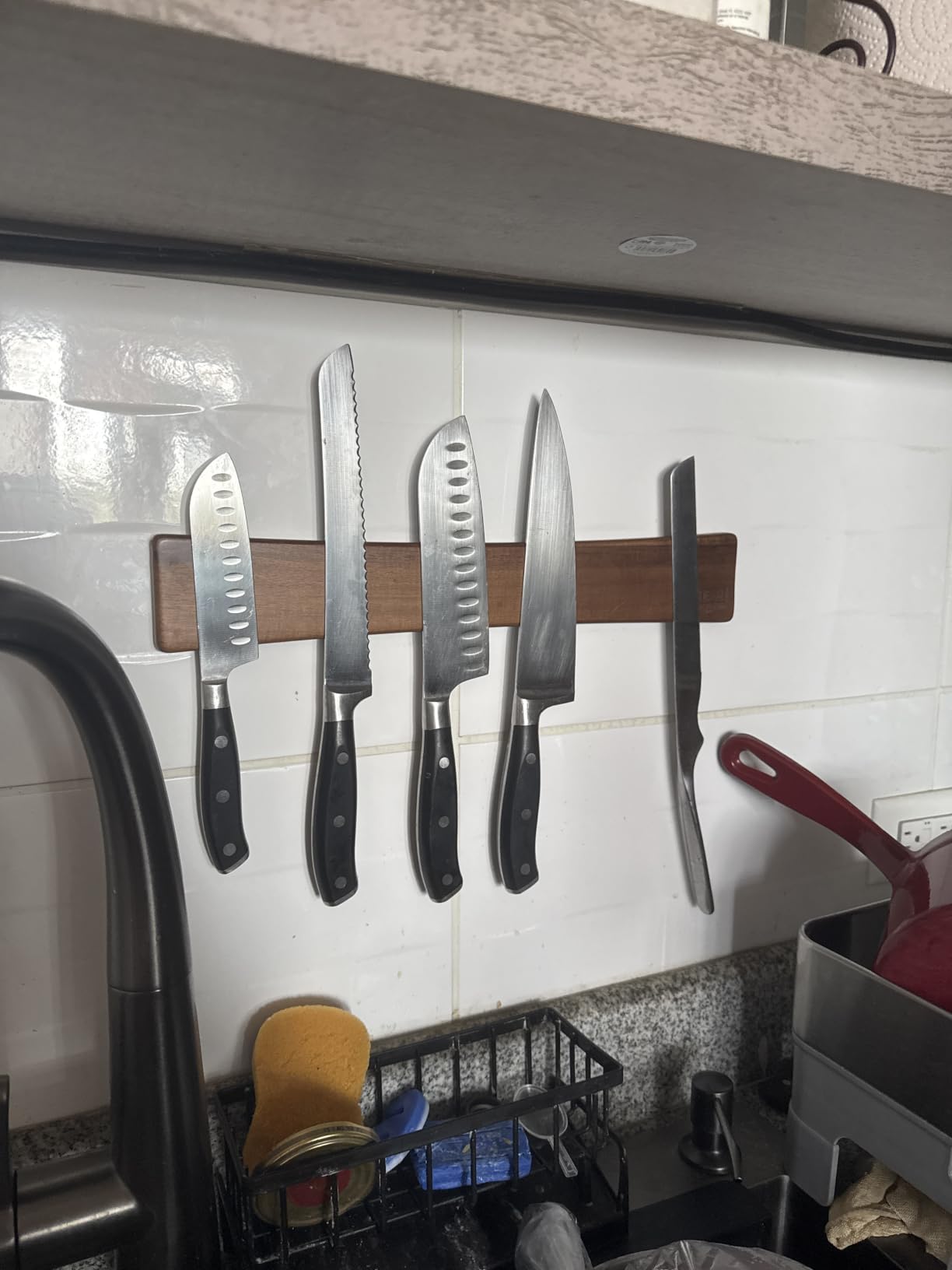 HOSHANHO Magnetic Knife Strips, Magnetic Knife Holder for Wall 16 Inch | Acacia Wood Knife Magnetic Strip Use as Knife Bar, Knife Holder for Kitchen Utensil Organizer, Ideal Cooking Gift for Chef customer photo 1