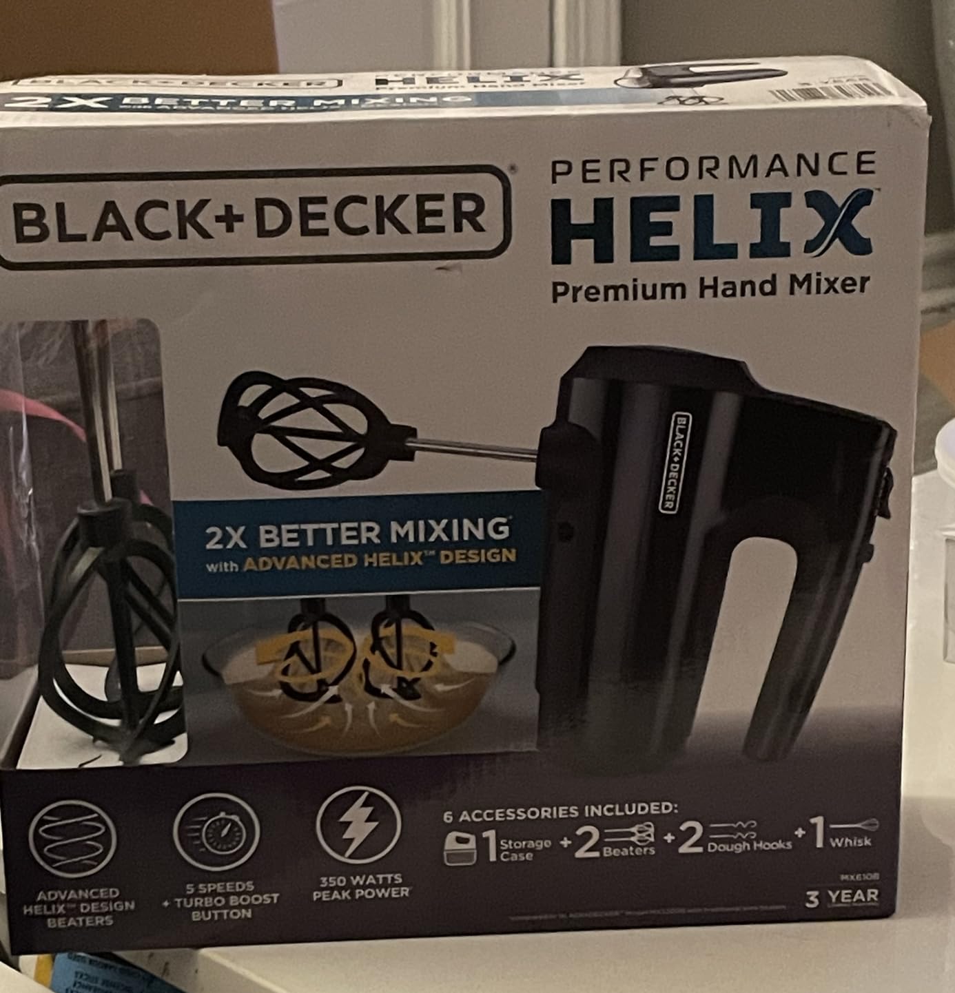 BLACK+DECKER Hand Held Mixer MX610B, 5-Speed | 350W hand mixer with Turbo Boost, beaters, whisk, dough hooks and snap-on storage case customer photo 1