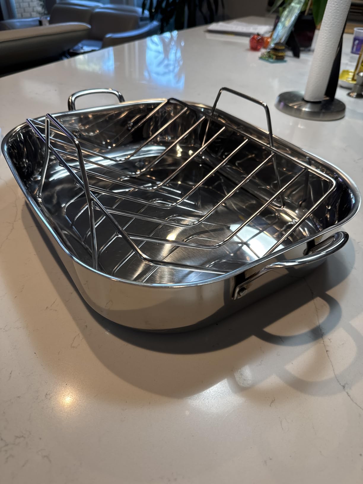 Amazon Basics Stainless Steel Rectangular Roasting Pan with Rack, Turkey Roaster, Dishwasher Safe, Easy to Clean, Oven Safe, 16 in customer photo 2