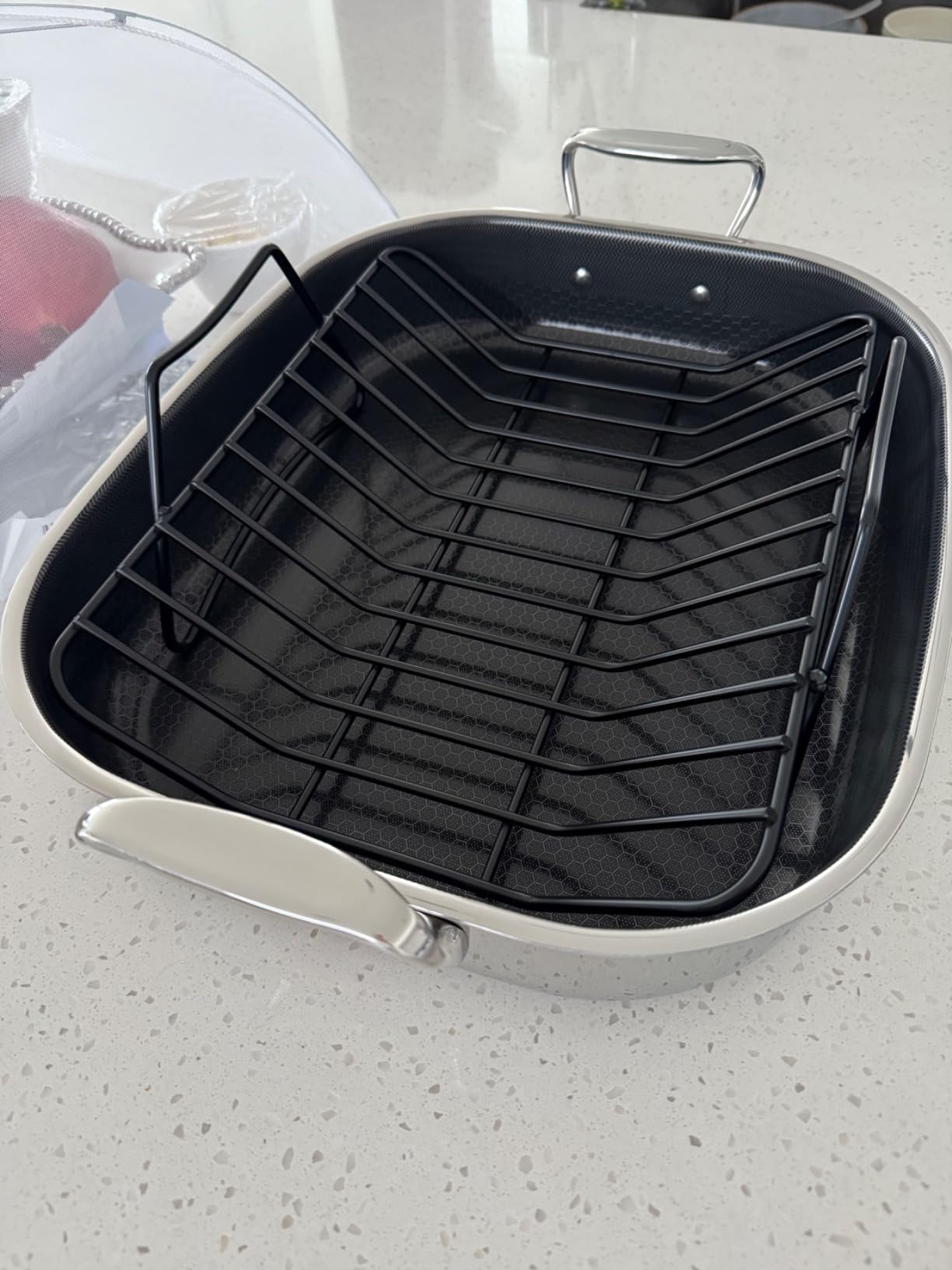 HexClad Hybrid 17 x 14 Inch Rectangular Nonstick Roasting Pan with Rack customer photo 1