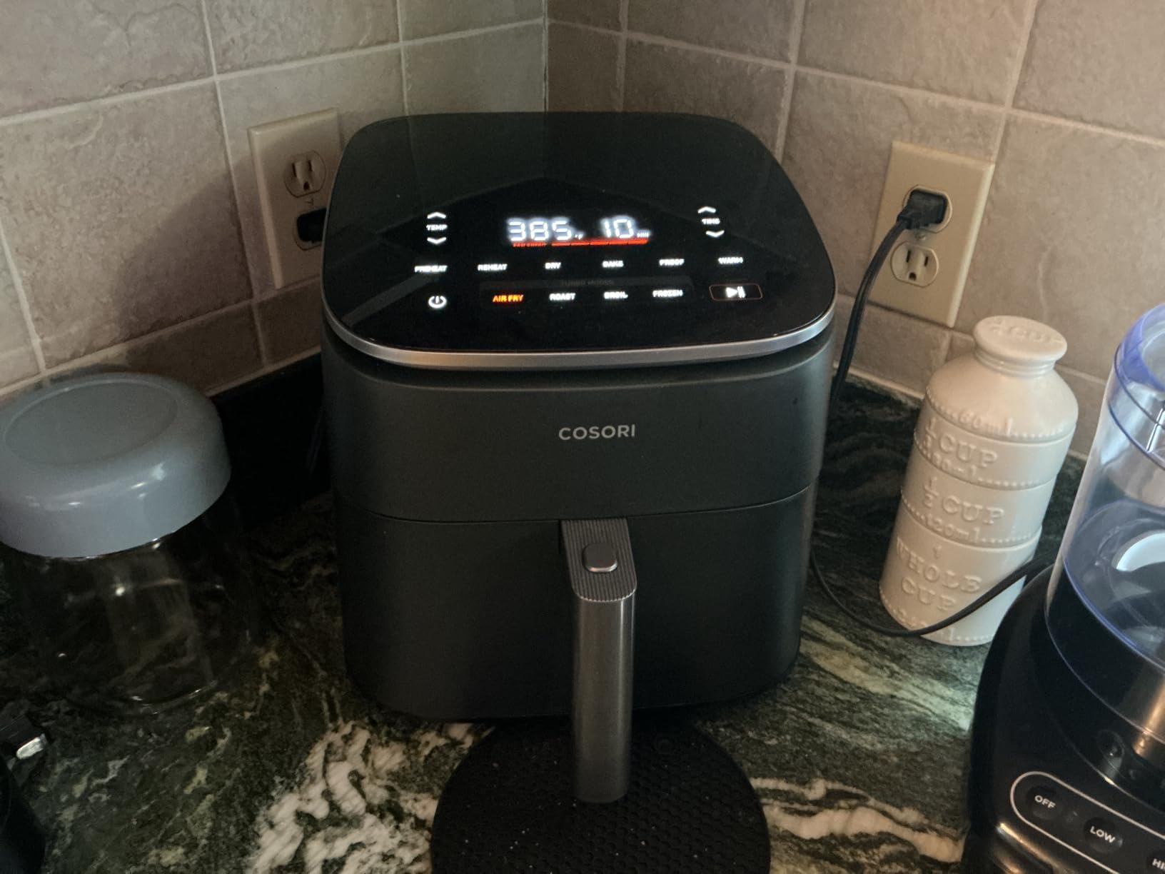 Cosori TurboBlaze Air Fryer, 9-in-1, 6 Qt, PFAS-Free Ceramic Coating, 450F, 5 Level Fan Speeds, 1725W customer photo 1