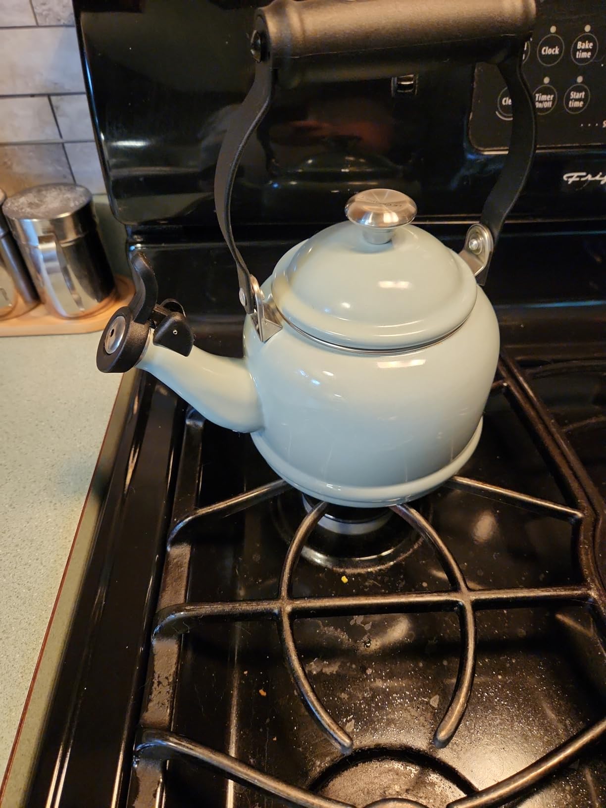 Le Creuset Enamel On Steel Demi Tea Kettle, 1.25 qt., Sea Salt customer photo 1