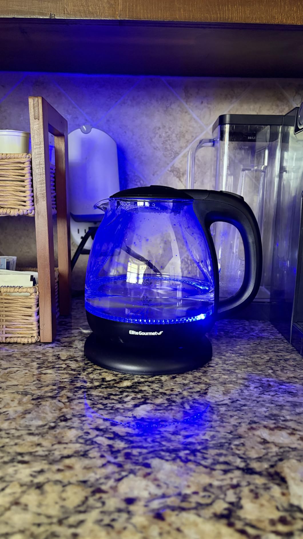 Elite Gourmet EKT3001 1L Digital Water Kettle, 304 Stainless Steel Interior, Programmed Temperatures, Keep Warm Function, Cordless, 360° Base, Auto Off & Audible Indicator, Matte Black customer photo 2