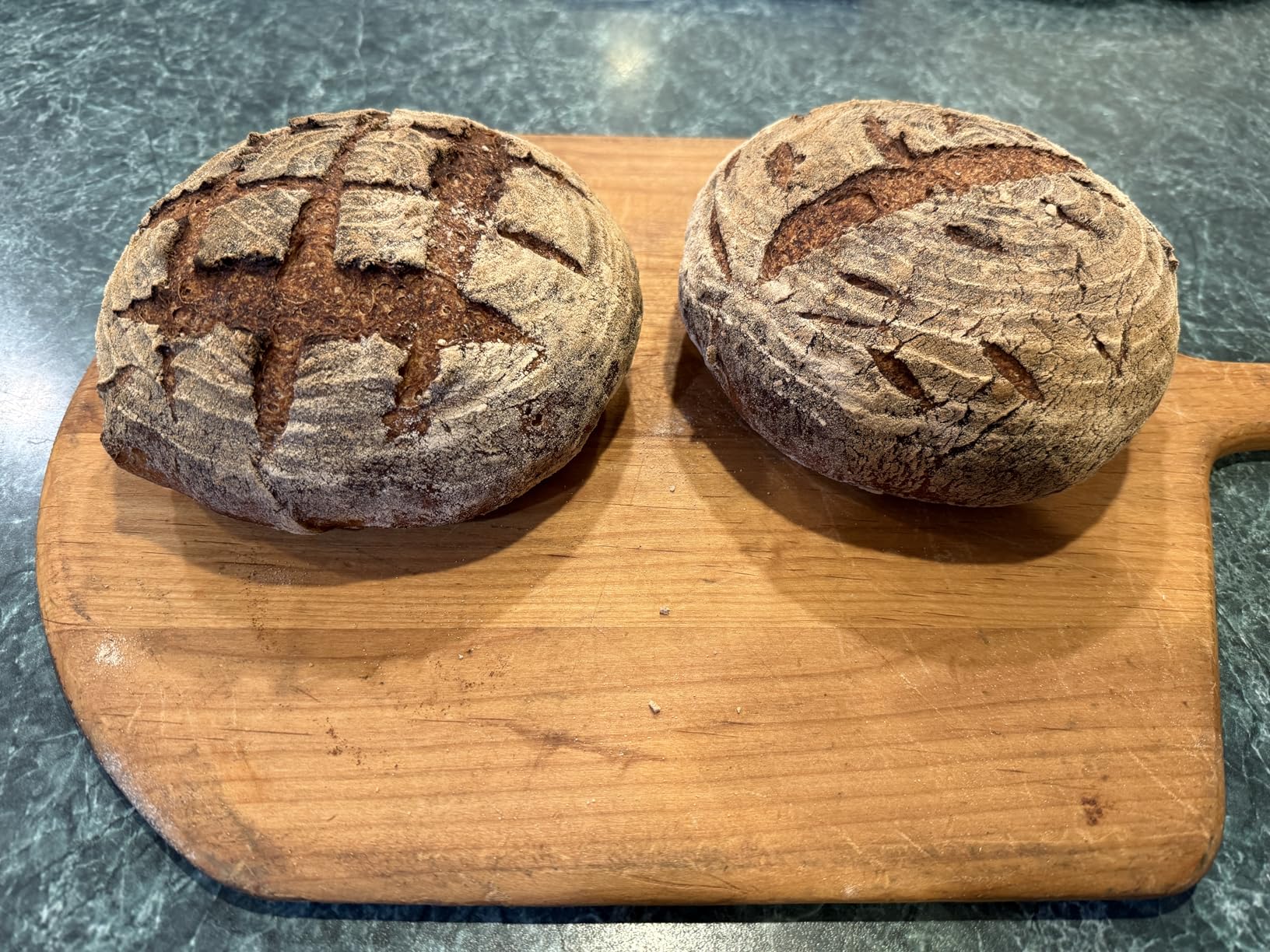 Kook Banneton Bread Proofing Baskets, Artisan Sourdough Bread Making Baskets, 9 Inch Handwoven Rattan Baskets and Cloth Liners, Set of 2, Round customer photo 2