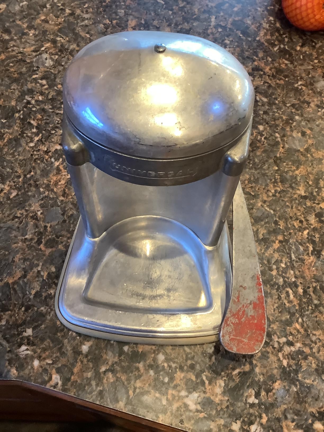 Eurolux Premium Electric Orange Juicer, Stainless Steel Citrus Squeezer with Soft Grip Handle customer photo 1