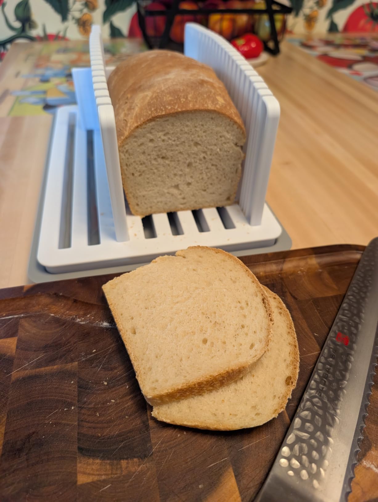 Kiss Core New Upgrade Bread Slicer for Homemade Bread with Adjustable Width | Bread Slicing Guide Foldable and Compact Cutting Guide with Crumb Tray Suitability for Homemade Bread Bagel Cakes customer photo 1