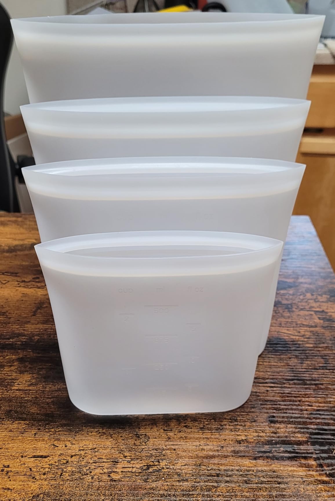 Reusable Food Bags, 12 Pack 100% Silicone Food Storage Bags Stand Up Zip Lock Container, Freezer Microwave Oven Dishwasher Safe, 4 Medium 4 Small 4 Extra Small, Aqua customer photo 1