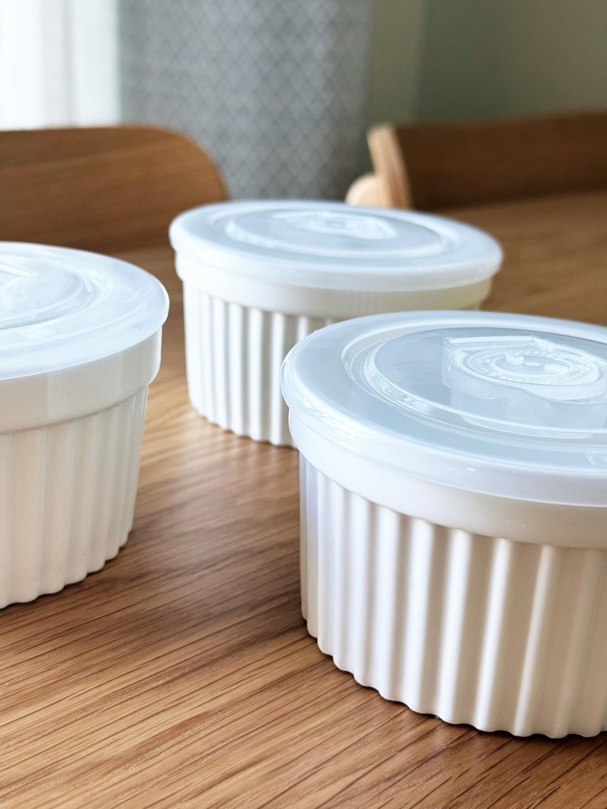 vancasso 6 oz Ramekins with Lid, Porcelain Creme Brulee Souffle Dishes, White Pudding Custard Cups Ramiken for Baking, Dishwasher and Oven Safe, Set of 6 customer photo 1