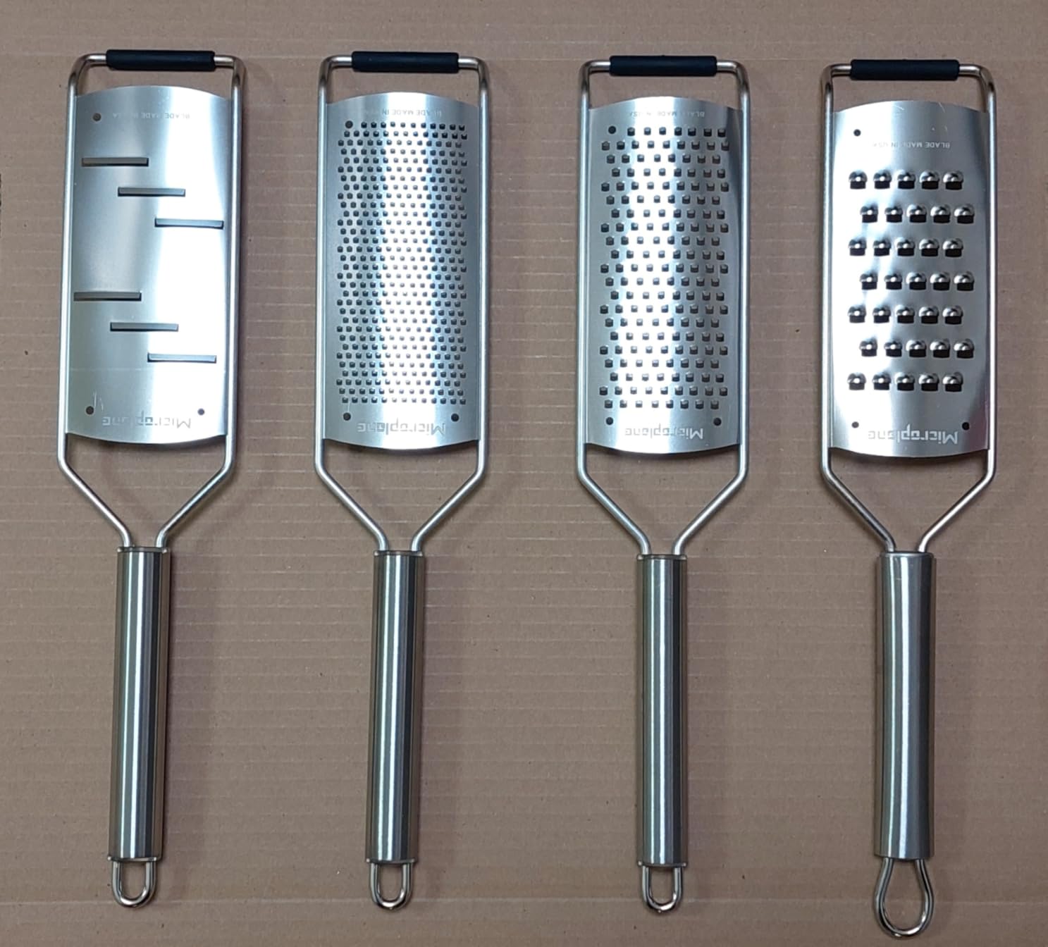 Microplane Professional Series Kitchen Grater Fine for Hard Cheese, Citrus Fruits, Garlic, Chili, Cinnamon and Nutmeg with Stainless Steel Blades - Made in USA customer photo 1