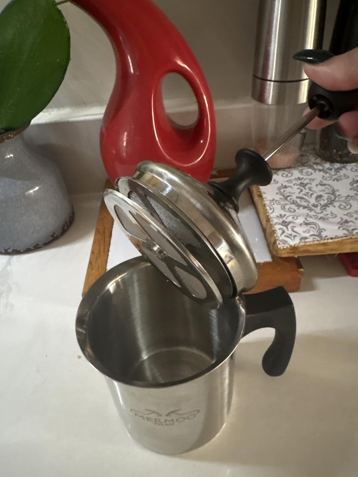 MERMOO YILAN Stovetop Milk Frother 14oz (400ml) Non Electric，Easy to Clean, Can Warm Milk Directly, Also for Cold milk, Make Creamer Milk, For Latte, Cappuccinos, Perfect for Camping, Travel, Home customer photo 1