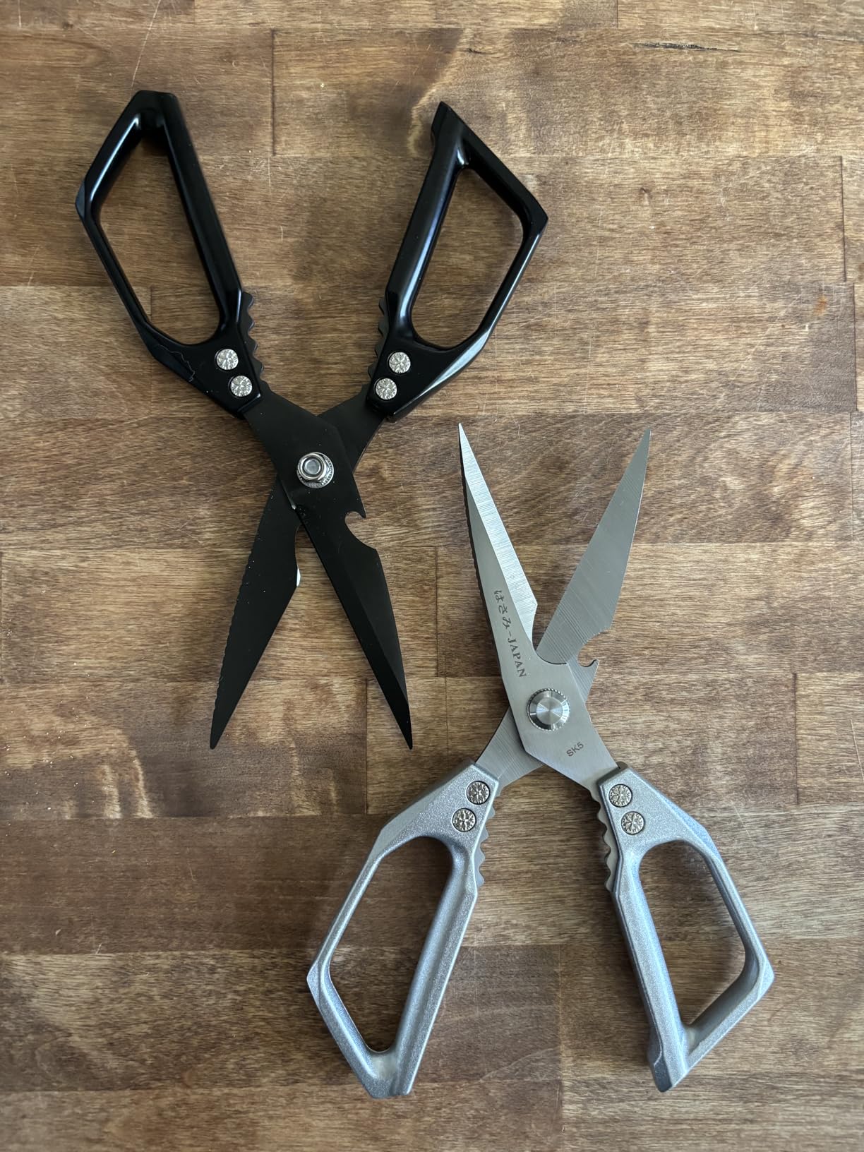 Huusk Kitchen Shears Set, Japanese Steel Kitchen Scissors for Food | Heavy Duty Cooking Scissors all Purpose for Meat, Fish, Vegetables, Chicken Bones, Turkey, Gifts for Women, Non-Slip Handles customer photo 1