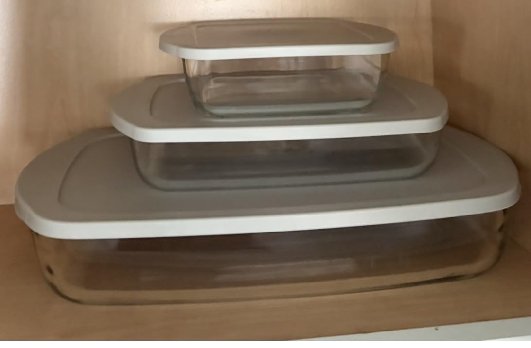 Amazon Basics Glass Baking Dishes with BPA-Free Lids, 6-Piece Bakeware Set, Borosilicate Glass, Oven-Safe up to 752F, Non-Slip and Stackable, Dishwasher-Safe, Linen Gray customer photo 2