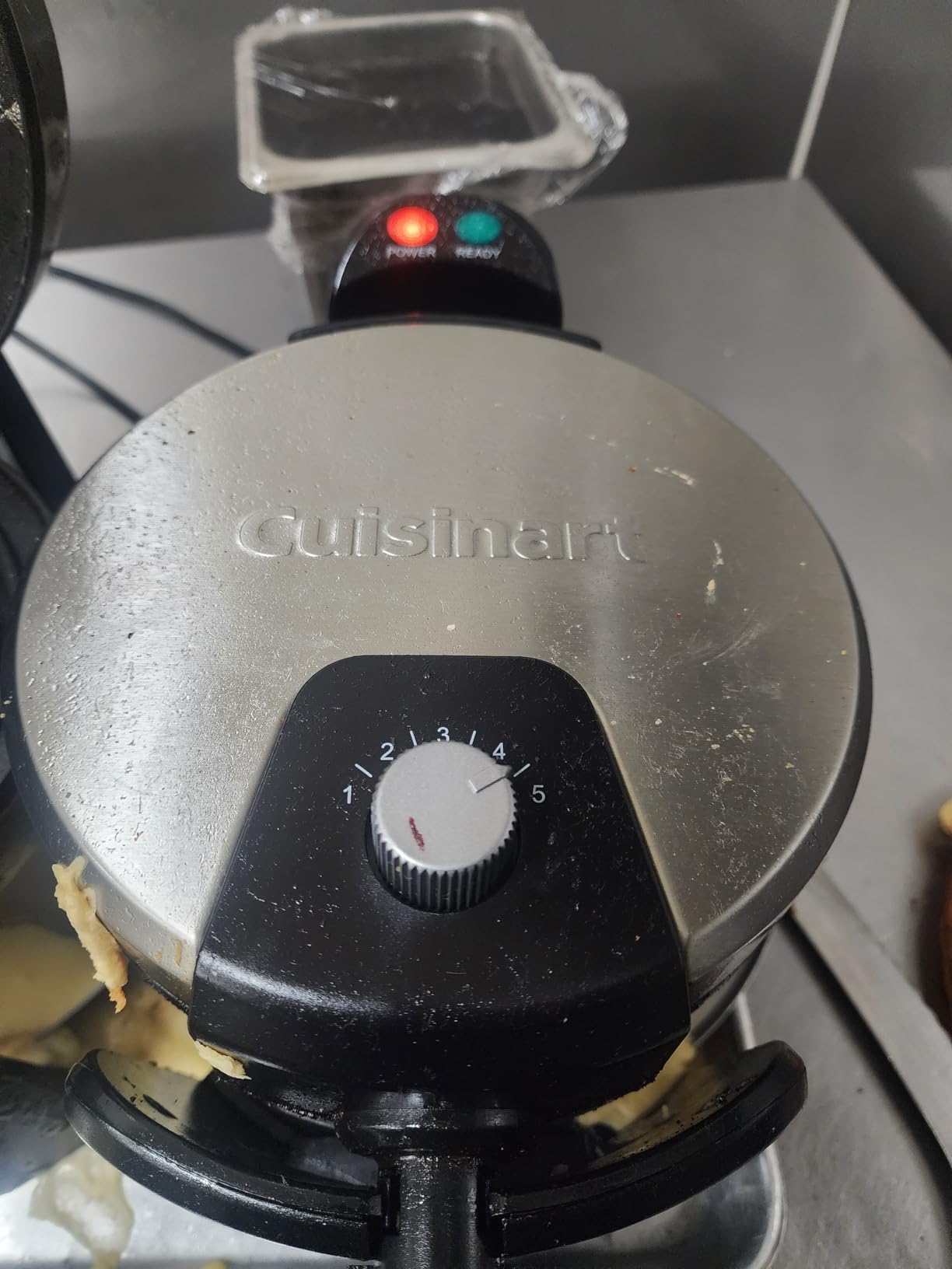 Cuisinart Round Flip Belgian Waffle Maker, 1
