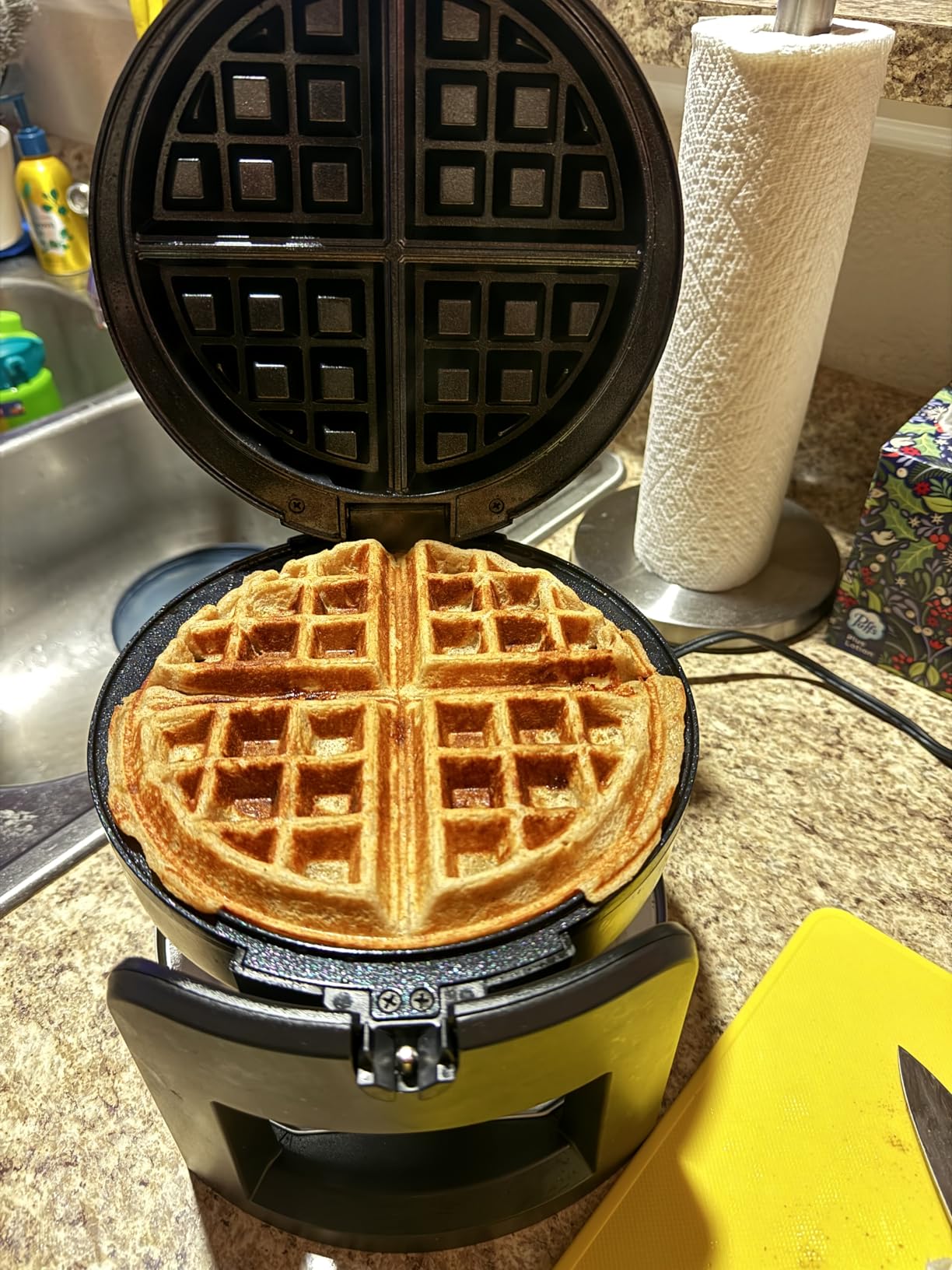 Cuisinart Round Flip Belgian Waffle Maker, 1