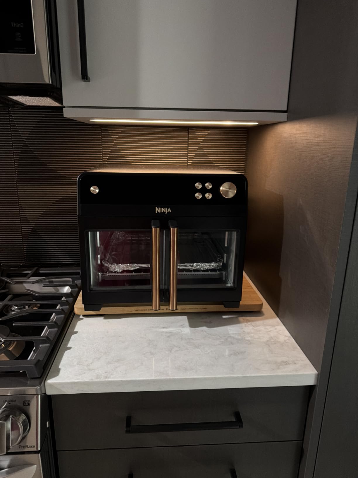 Ninja French Door Premier Air Fry Oven, 10-in-1, 20.3 Qt, Stainless, FO101 | 450F cyclonic air, PFAS-free surface, Air fry, sear crisp, bake, broil, toast, dehydrate customer photo 2