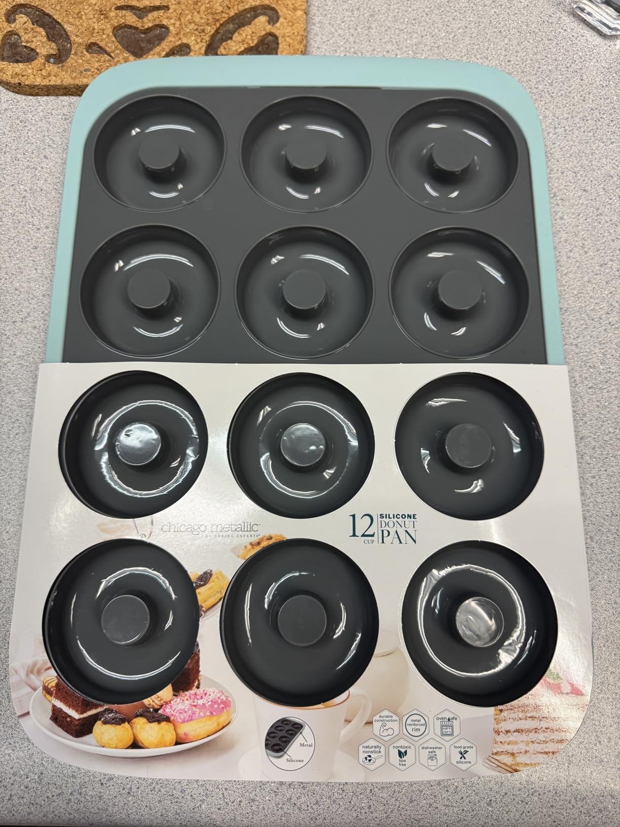 Chicago Metallic Silicone Donut Pan, 12 Cup Blue Nonstick Baking Pan for Donuts, Bagels and More, Wire-Reinforced Rim, Oven Safe to 428F, 14.6 x 10 x 1.4 Inches customer photo 1